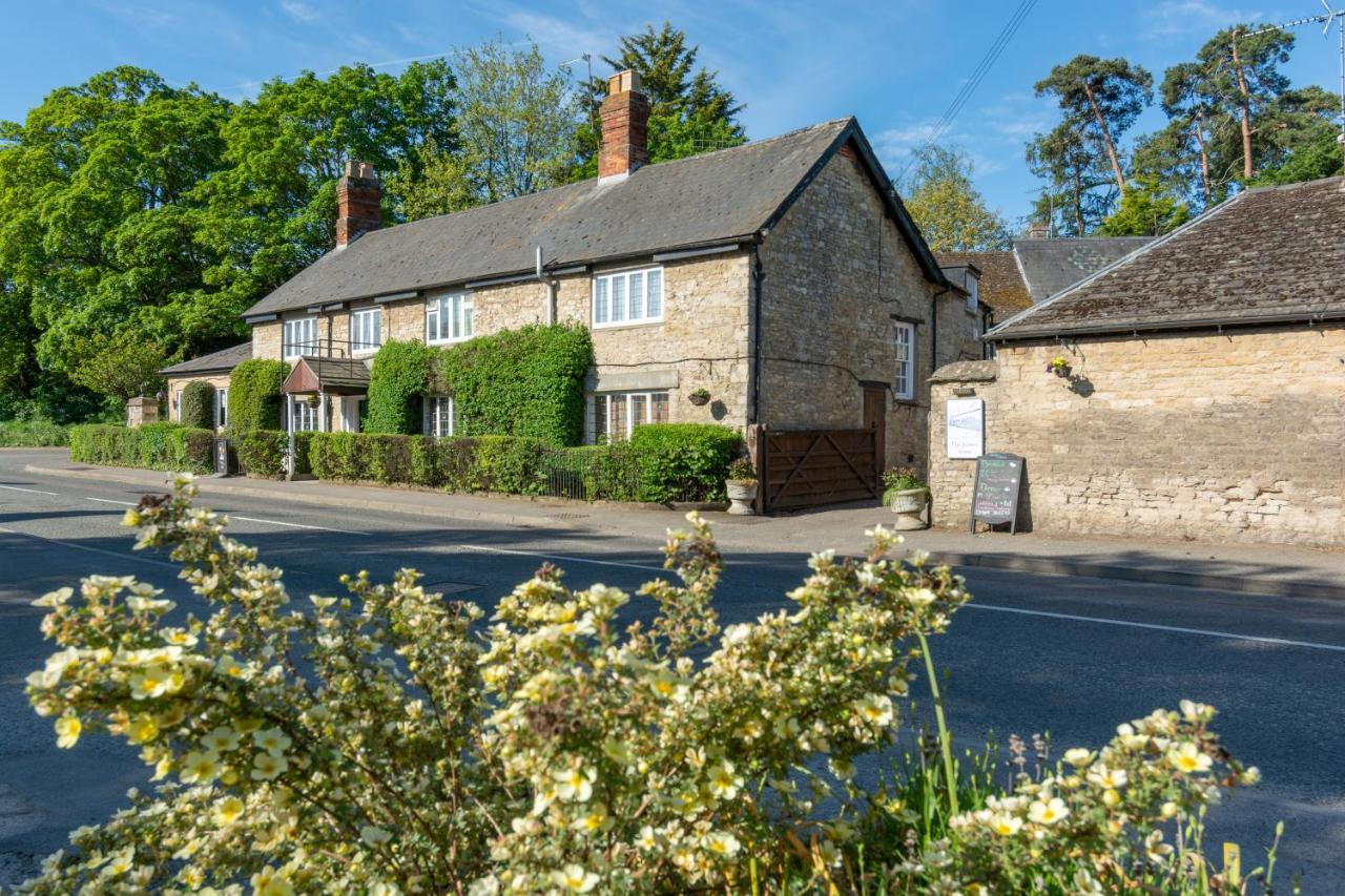 Jersey Arms Hotel Bicester Exteriér fotografie